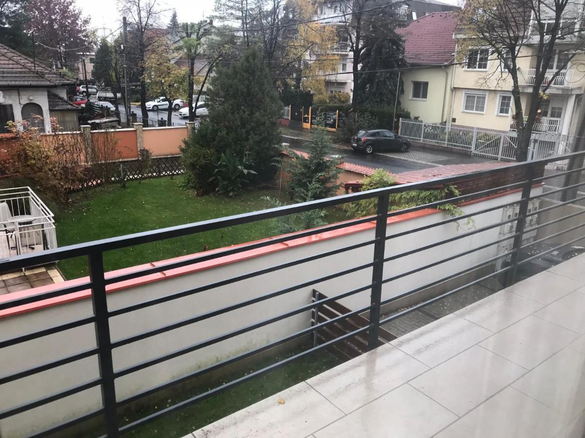 ブダペストPaskal Themal Apartman, Free Parking Inside The Buildingアパートメント エクステリア 写真